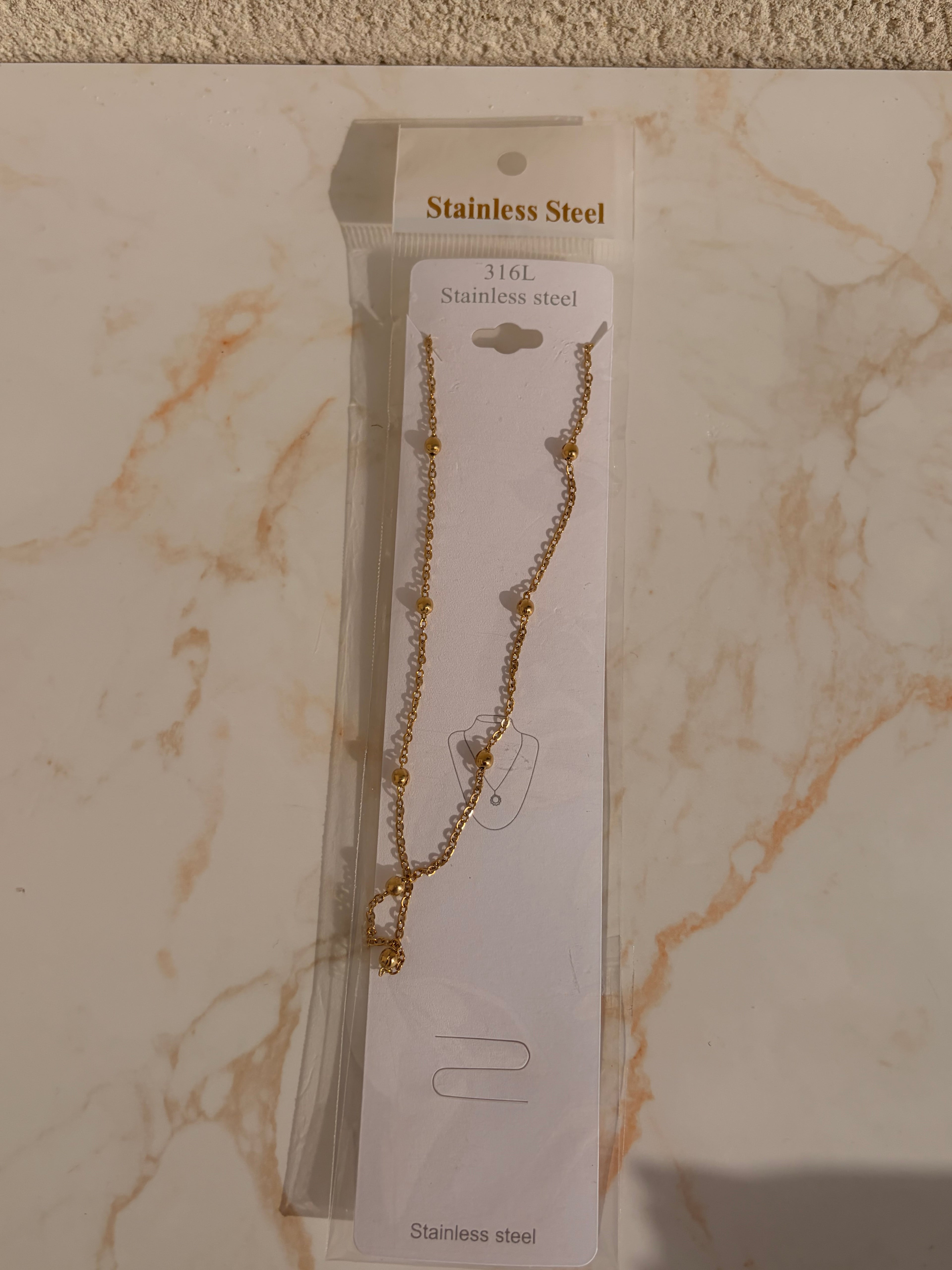 Lot de 13 bijoux